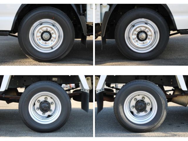 いすゞエルフ平ボディ小型（2t・3t）[写真24]