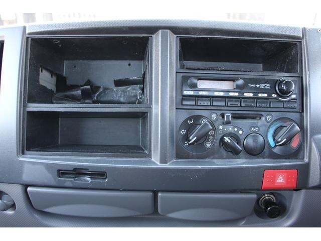 いすゞエルフ平ボディ小型（2t・3t）[写真27]