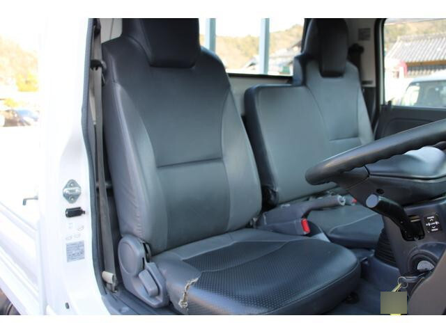 いすゞエルフ平ボディ小型（2t・3t）[写真33]