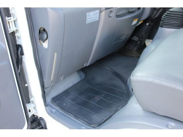 いすゞエルフ平ボディ小型（2t・3t）[写真37]