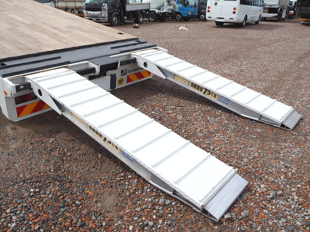 いすゞフォワードセルフローダー大型（10t）[写真14]