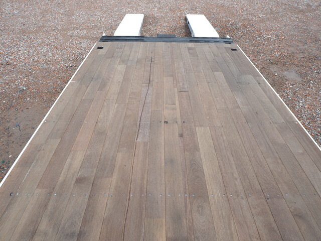 いすゞフォワードセルフローダー大型（10t）[写真18]