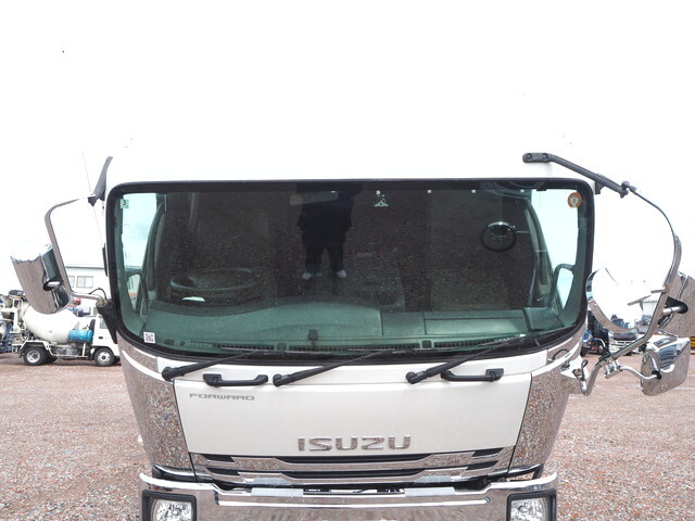 いすゞフォワードセルフローダー大型（10t）[写真19]