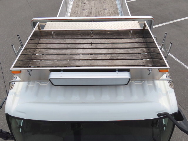 日野プロフィアアルミブロック大型（10t）[写真24]