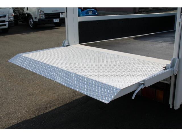 マツダタイタン平ボディ小型（2t・3t）[写真17]