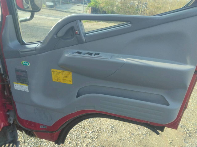 三菱ふそうキャンターダンプ小型（2t・3t）[写真21]