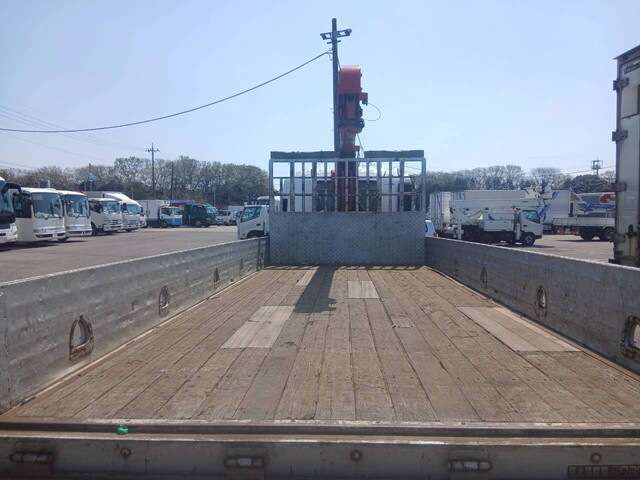 いすゞフォワードクレーン3段増トン（6t・8t）[写真10]