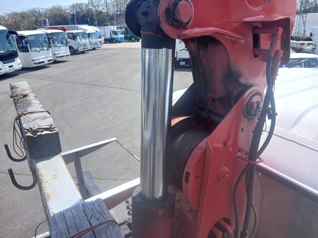 いすゞフォワードクレーン3段増トン（6t・8t）[写真17]