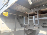 いすゞフォワードクレーン3段増トン（6t・8t）[写真38]