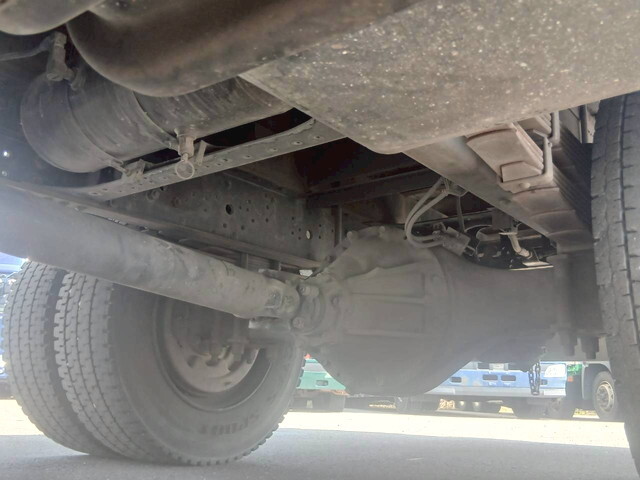 いすゞフォワードクレーン3段増トン（6t・8t）[写真38]