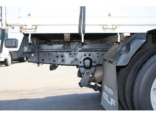 いすゞエルフ幌車小型（2t・3t）[写真23]