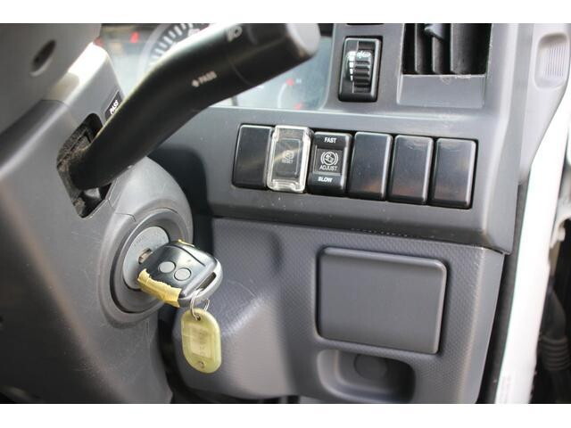 いすゞエルフ幌車小型（2t・3t）[写真31]