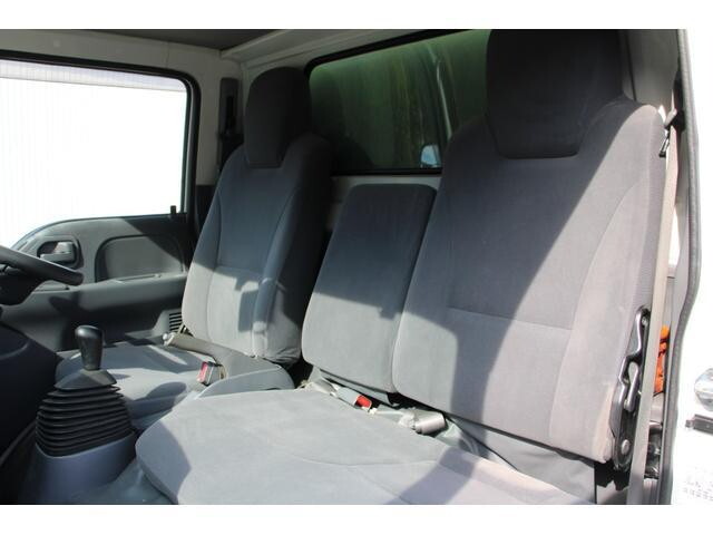 いすゞエルフ幌車小型（2t・3t）[写真37]