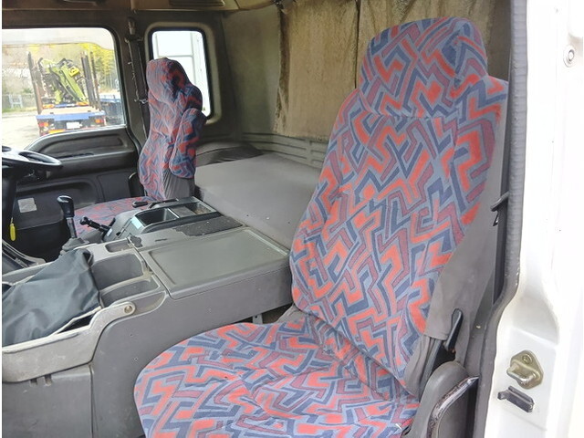 いすゞギガコンテナ専用車大型（10t）[写真23]