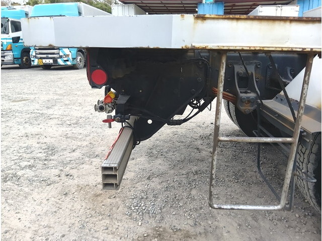 いすゞギガコンテナ専用車大型（10t）[写真33]