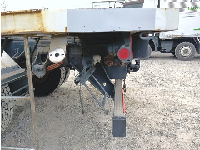 いすゞギガコンテナ専用車大型（10t）[写真34]