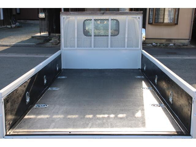 いすゞエルフ平ボディ小型（2t・3t）[写真10]