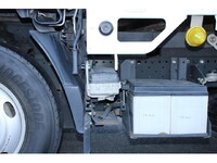 いすゞエルフ平ボディ小型（2t・3t）[写真17]