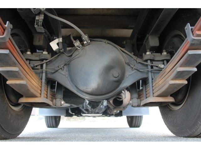 いすゞエルフ平ボディ小型（2t・3t）[写真19]