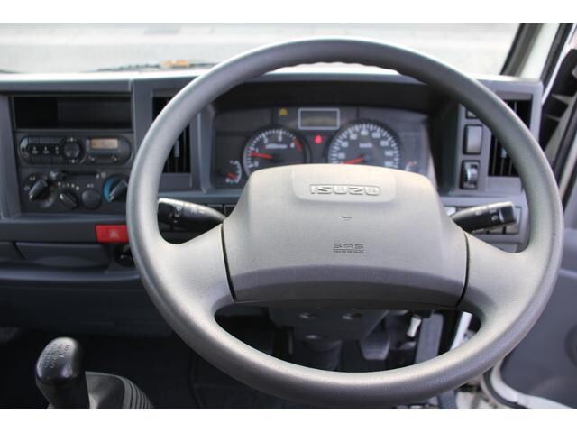 いすゞエルフ平ボディ小型（2t・3t）[写真23]