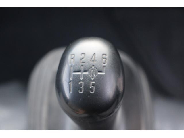 いすゞエルフ平ボディ小型（2t・3t）[写真28]