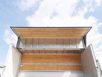 いすゞフォワードアルミウイング中型（4t）[写真13]