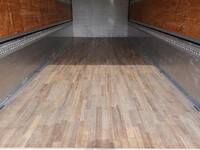 いすゞフォワードアルミウイング中型（4t）[写真16]