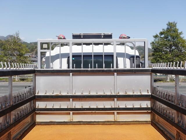 いすゞフォワードアルミブロック中型（4t）[写真13]