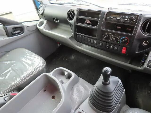 日野デュトロバキュームカー小型（2t・3t）[写真11]