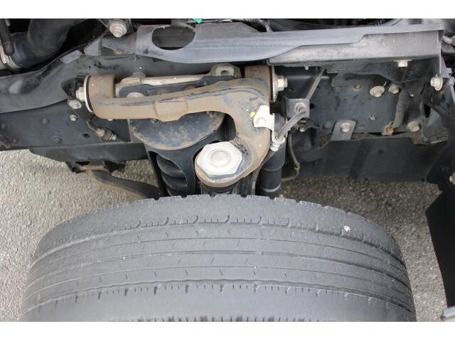 いすゞエルフ平ボディ小型（2t・3t）[写真11]