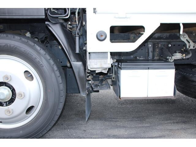 いすゞエルフ平ボディ小型（2t・3t）[写真18]