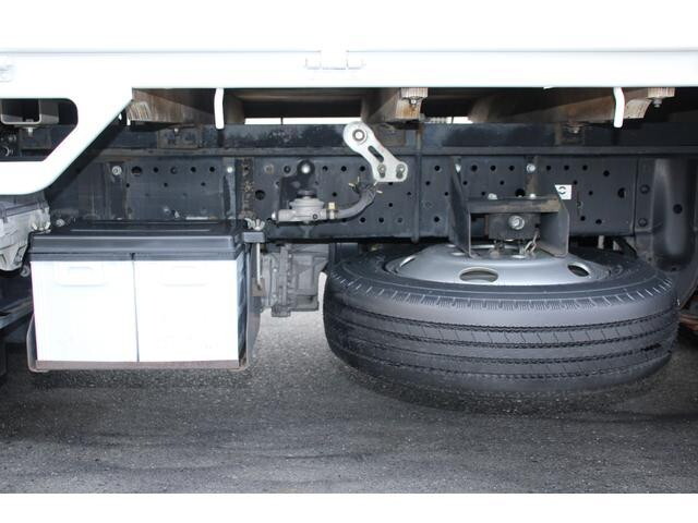 いすゞエルフ平ボディ小型（2t・3t）[写真19]