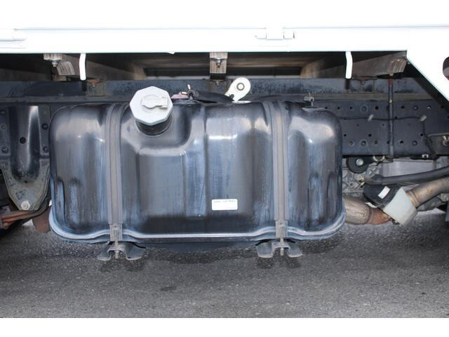 いすゞエルフ平ボディ小型（2t・3t）[写真25]