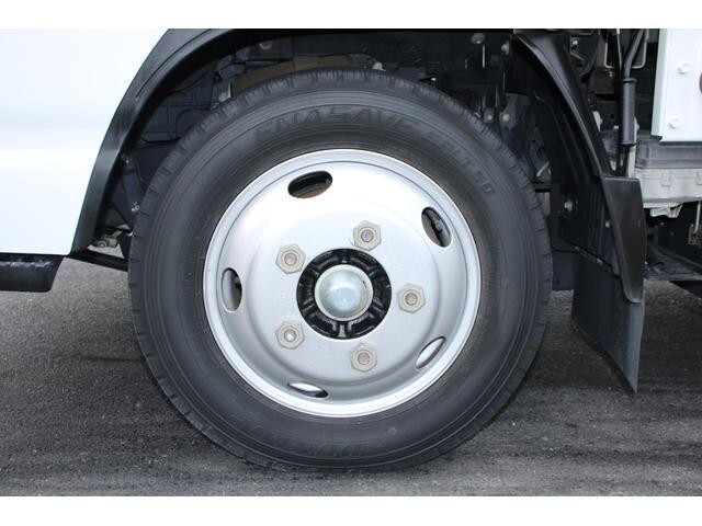 いすゞエルフ平ボディ小型（2t・3t）[写真27]