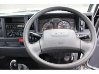 いすゞエルフ平ボディ小型（2t・3t）[写真30]