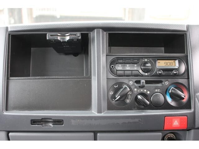 いすゞエルフ平ボディ小型（2t・3t）[写真31]