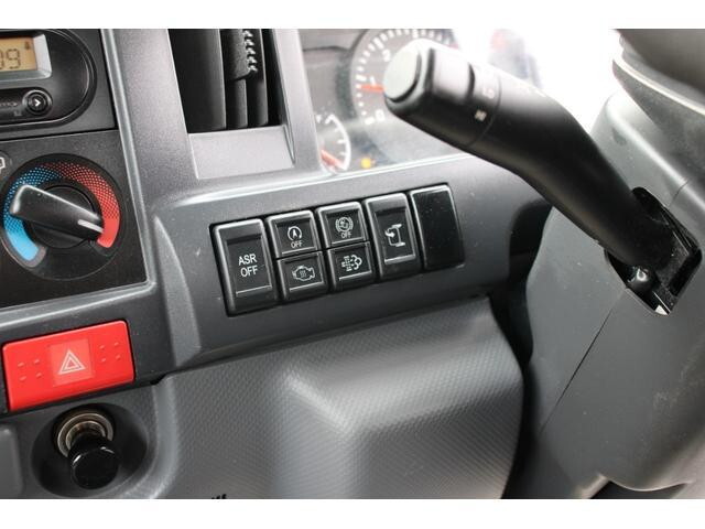 いすゞエルフ平ボディ小型（2t・3t）[写真32]