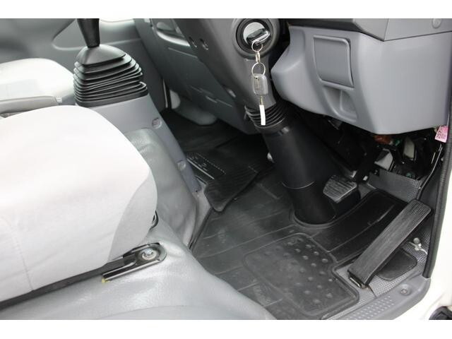 いすゞエルフ平ボディ小型（2t・3t）[写真36]