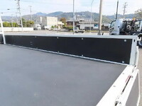 三菱ふそうキャンター平ボディ小型（2t・3t）[写真22]