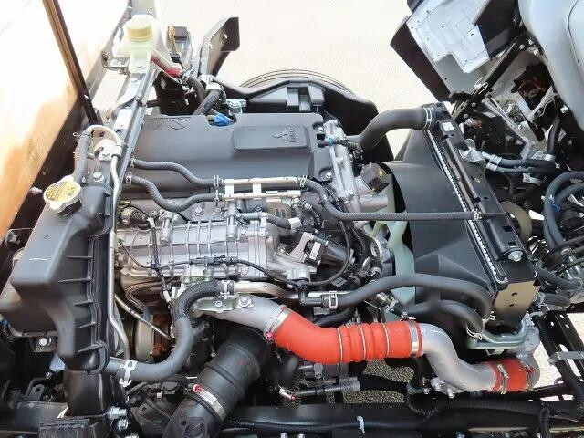 三菱ふそうキャンター平ボディ小型（2t・3t）[写真29]