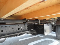 三菱ふそうキャンター平ボディ小型（2t・3t）[写真31]