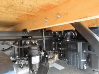 三菱ふそうキャンター平ボディ小型（2t・3t）[写真36]