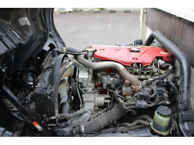 日野デュトロ平ボディ小型（2t・3t）[写真10]