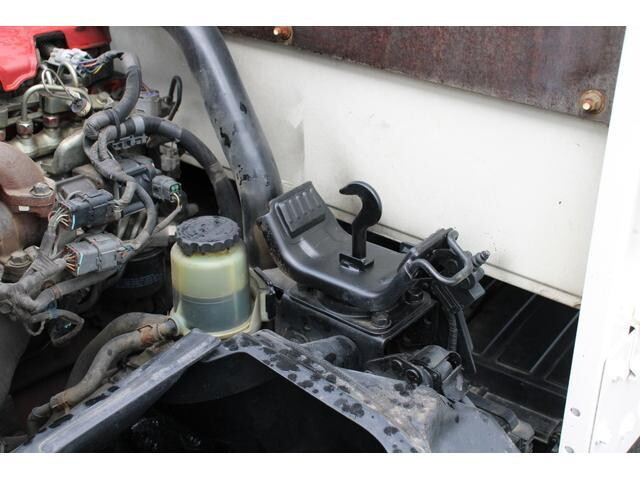 日野デュトロ平ボディ小型（2t・3t）[写真14]