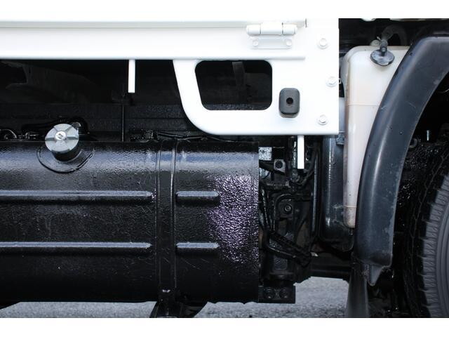 日野デュトロ平ボディ小型（2t・3t）[写真23]