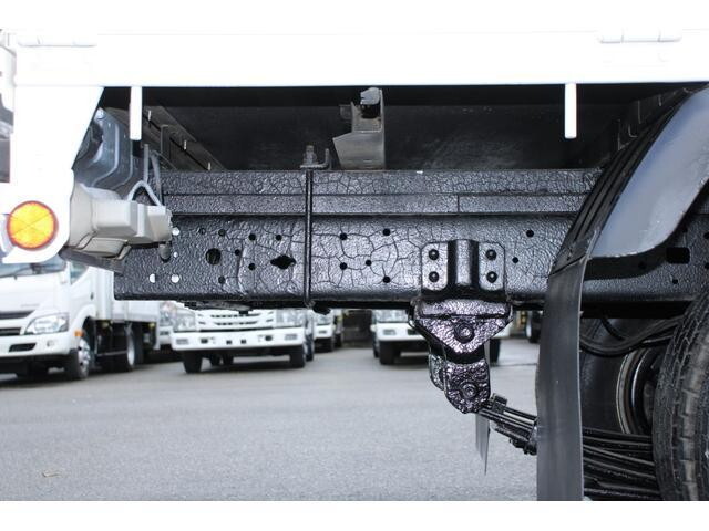 日野デュトロ平ボディ小型（2t・3t）[写真28]