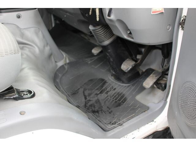 日野デュトロ平ボディ小型（2t・3t）[写真38]