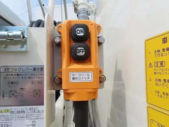 日野デュトロタンク車（タンクローリー）小型（2t・3t）[写真27]