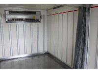 いすゞエルフ冷凍車（冷蔵車）小型（2t・3t）[写真16]