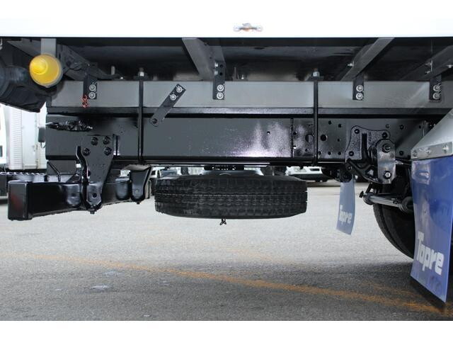 いすゞエルフ冷凍車（冷蔵車）小型（2t・3t）[写真24]